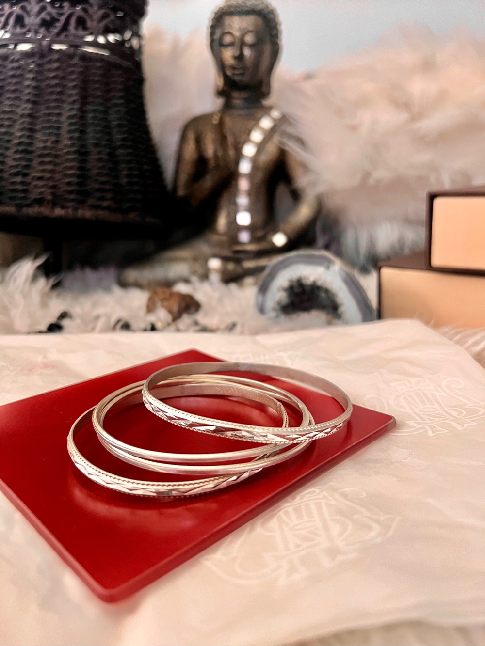 Elegant Minimalist Silver Stackable Bangle Bracelet Set! Gorgie! 😍